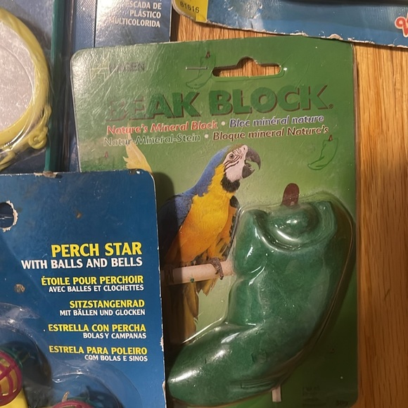 NWT lot bird parrot toys bath mirrors bottle beak block 8 9 pack pcs lot bundle - Picture 4 of 9